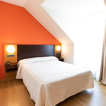 Maritimo Ris Con Garaje 호텔 3*