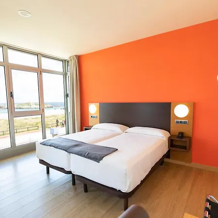 Maritimo Ris Con Garaje 호텔