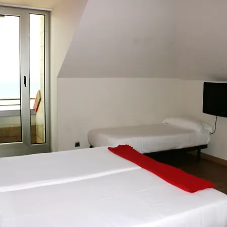 Maritimo Ris Con Garaje 3* נוחה