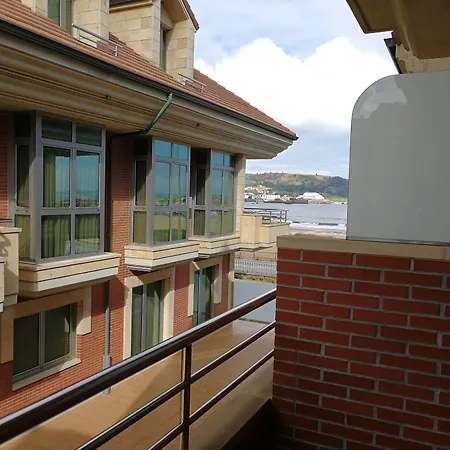 מלון Maritimo Ris Con Garaje נוחה