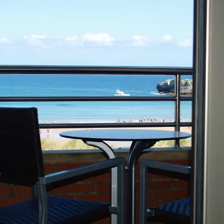 Maritimo Ris Con Garaje מלון