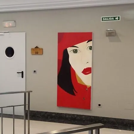 Maritimo Ris Con Garaje מלון נוחה