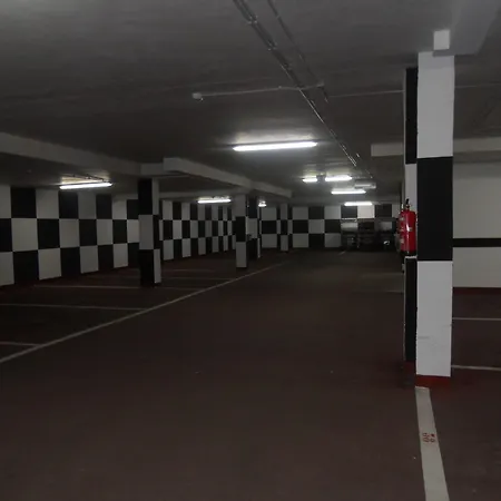 Maritimo Ris Con Garaje 호텔