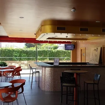 호텔 Maritimo Ris Con Garaje 노하