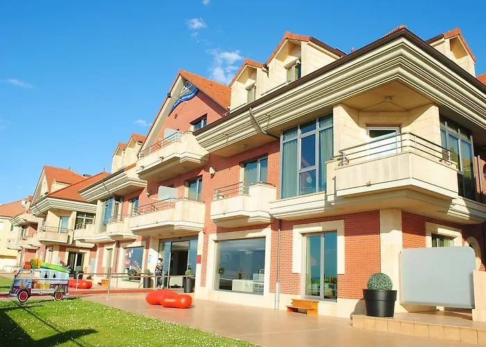 Maritimo Ris Con Garaje 3* نوخا