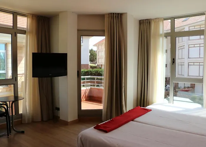 Maritimo Ris Con Garaje Hotel