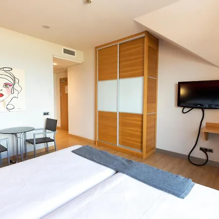 Maritimo Ris Con Garaje Hotel