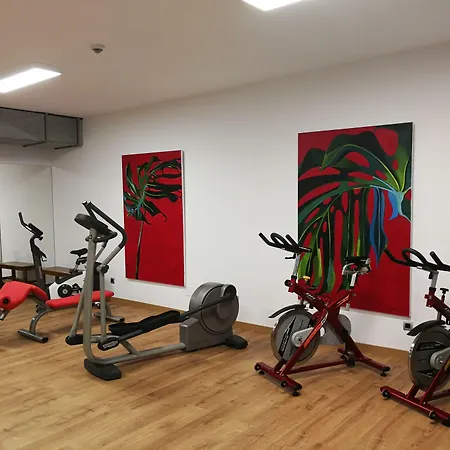 Maritimo Ris Con Garaje 酒店