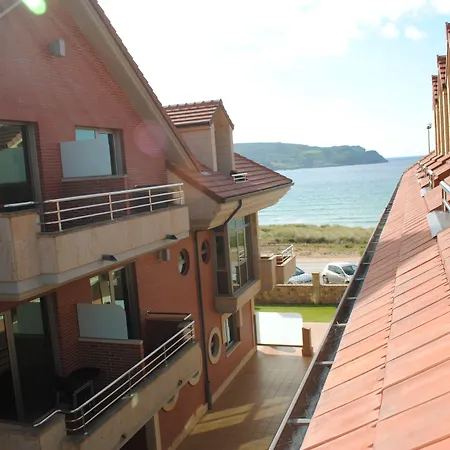 Maritimo Ris Con Garaje 酒店